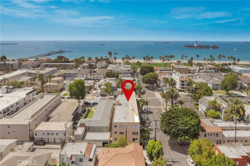 100 Loma Avenue #404 Long Beach, CA 90803