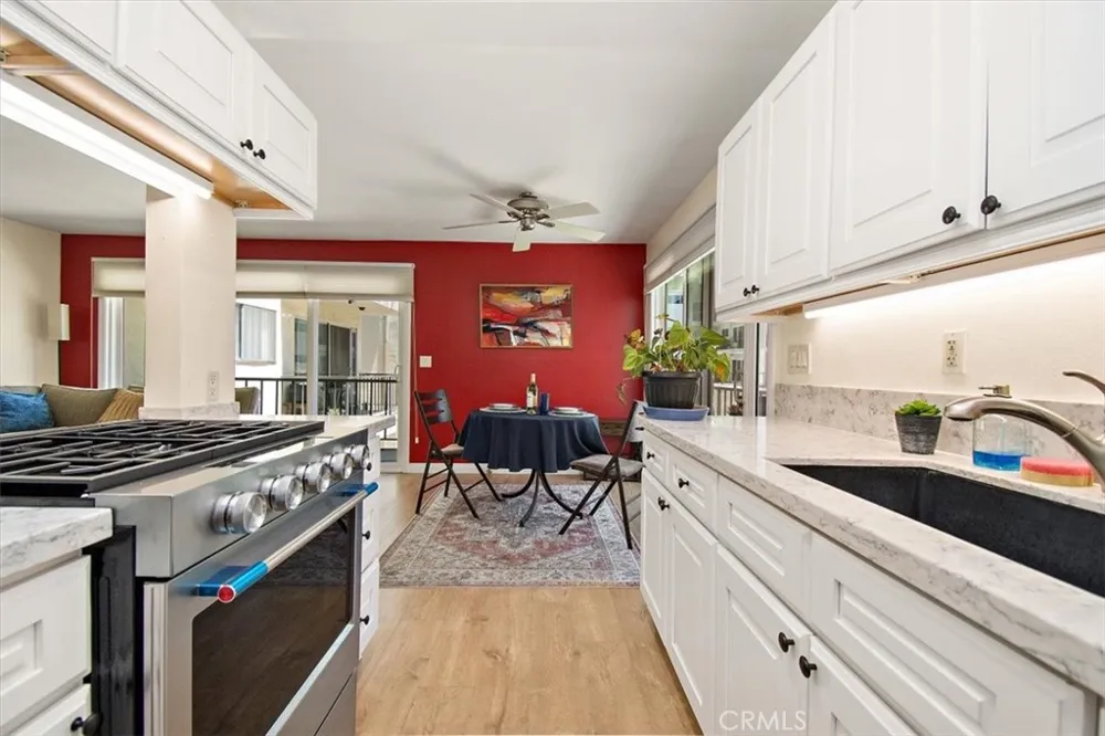 1600 Ardmore #234 Hermosa Beach, CA 90254