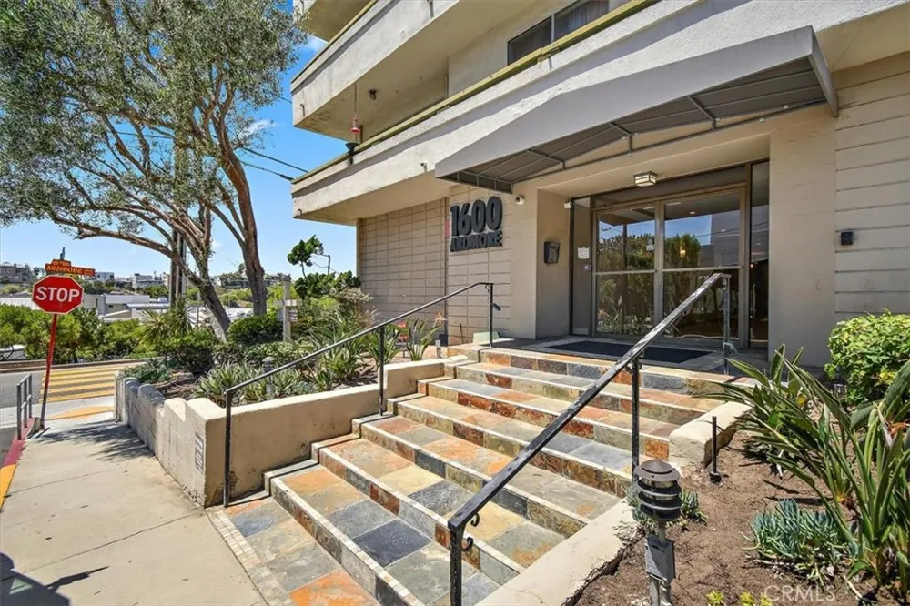 1600 Ardmore #234 Hermosa Beach, CA 90254