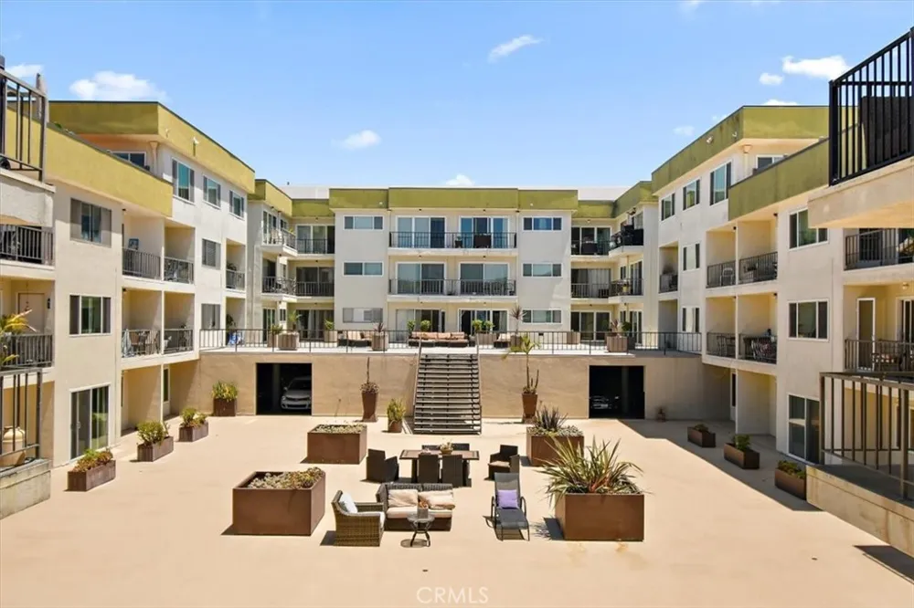 1600 Ardmore #234 Hermosa Beach, CA 90254