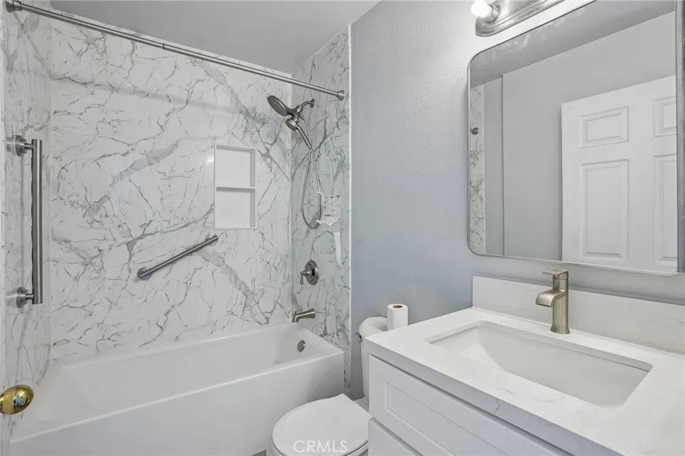 321 W Queen Street #20 Inglewood, CA 90301