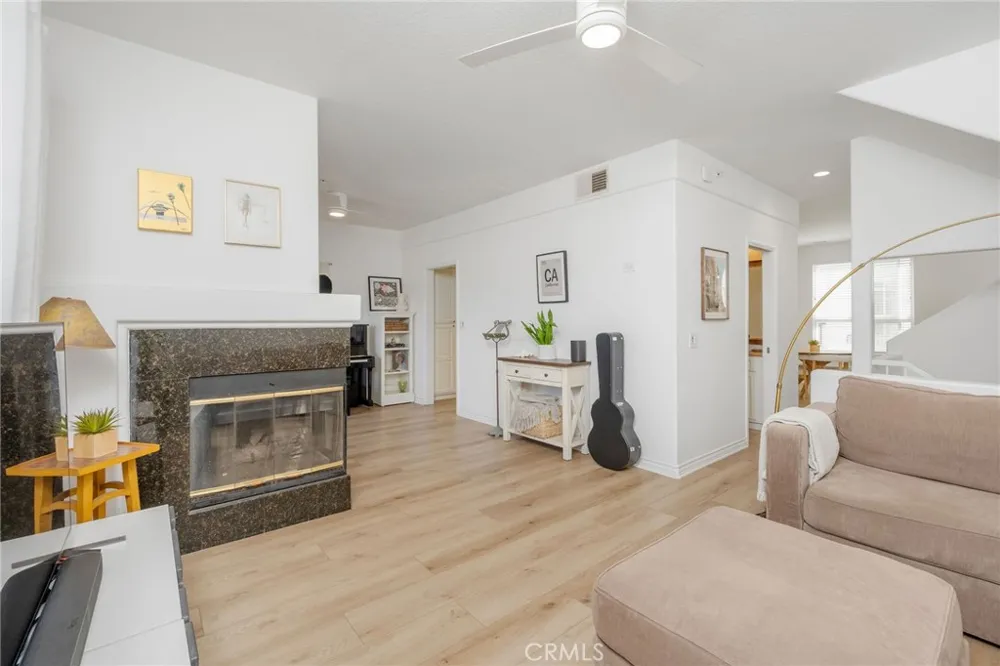5439 Marine Avenue Hawthorne, CA 90260