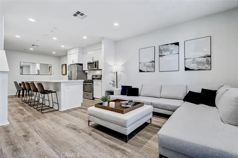 629 S Kinney Anaheim, CA 92805