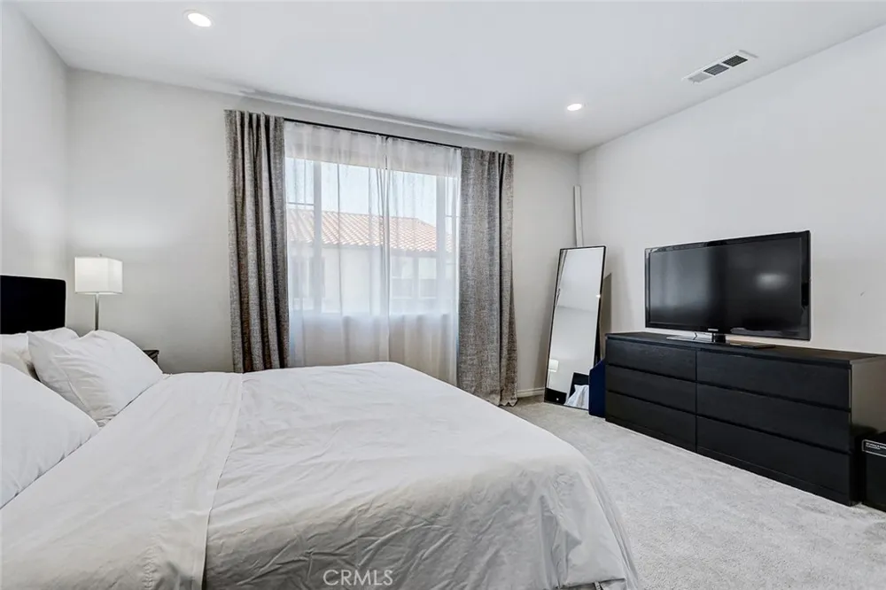 629 S Kinney Anaheim, CA 92805