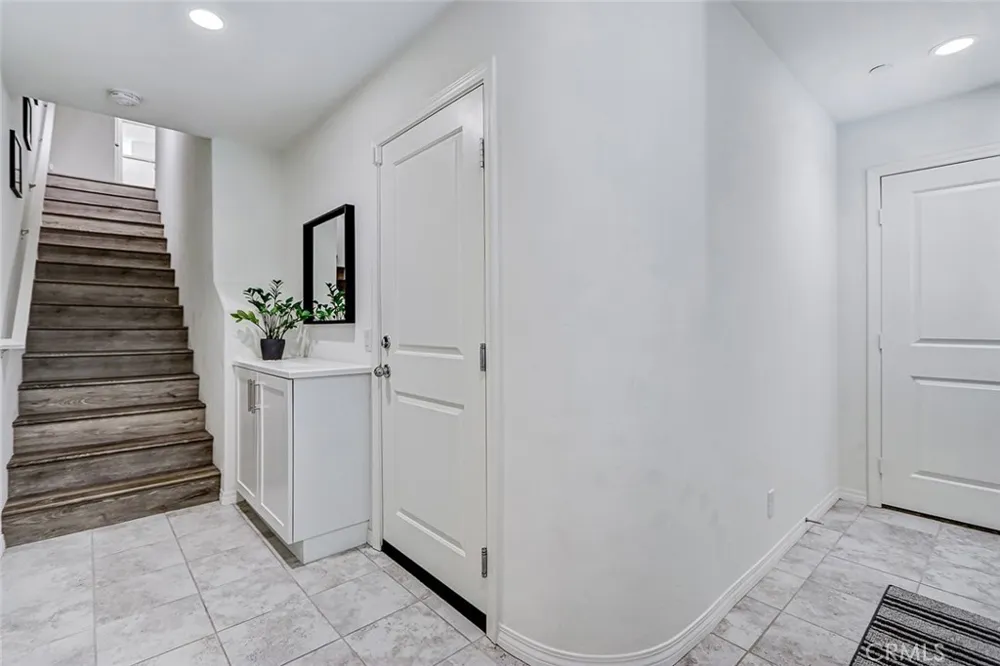 629 S Kinney Anaheim, CA 92805
