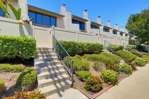 5269 Colodny Drive #7