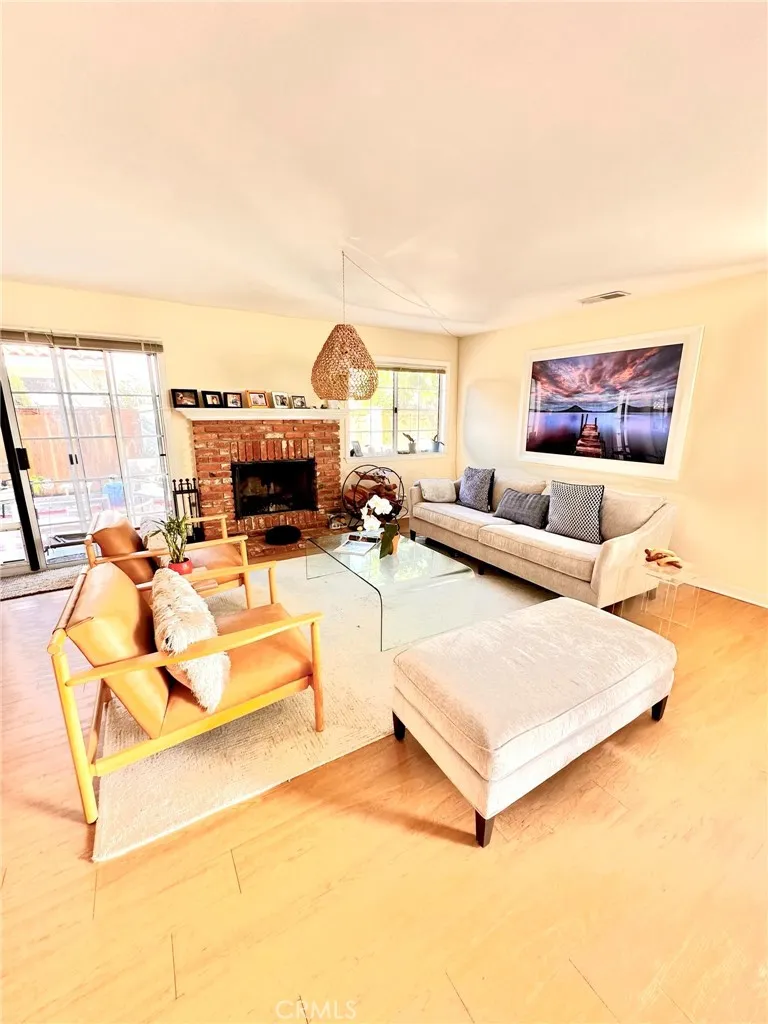 2219 Gates Redondo Beach, CA 90278