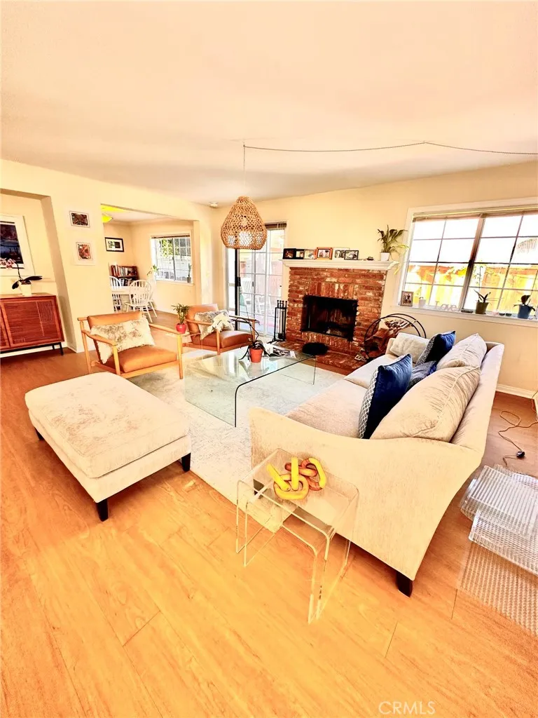 2219 Gates Redondo Beach, CA 90278
