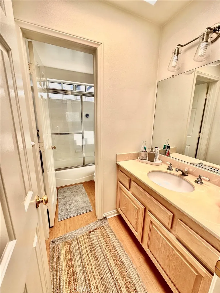2219 Gates Redondo Beach, CA 90278