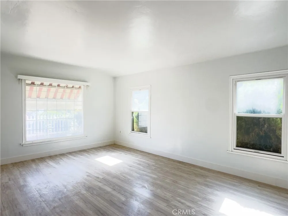335 W Hillcrest Boulevard Inglewood, CA 90301