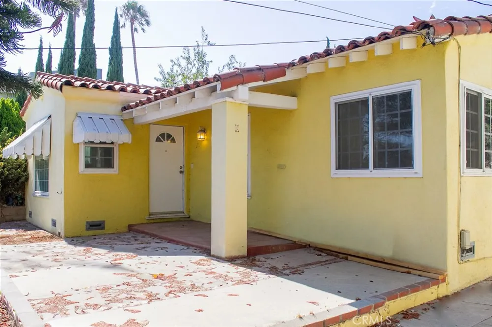 335 W Hillcrest Boulevard Inglewood, CA 90301