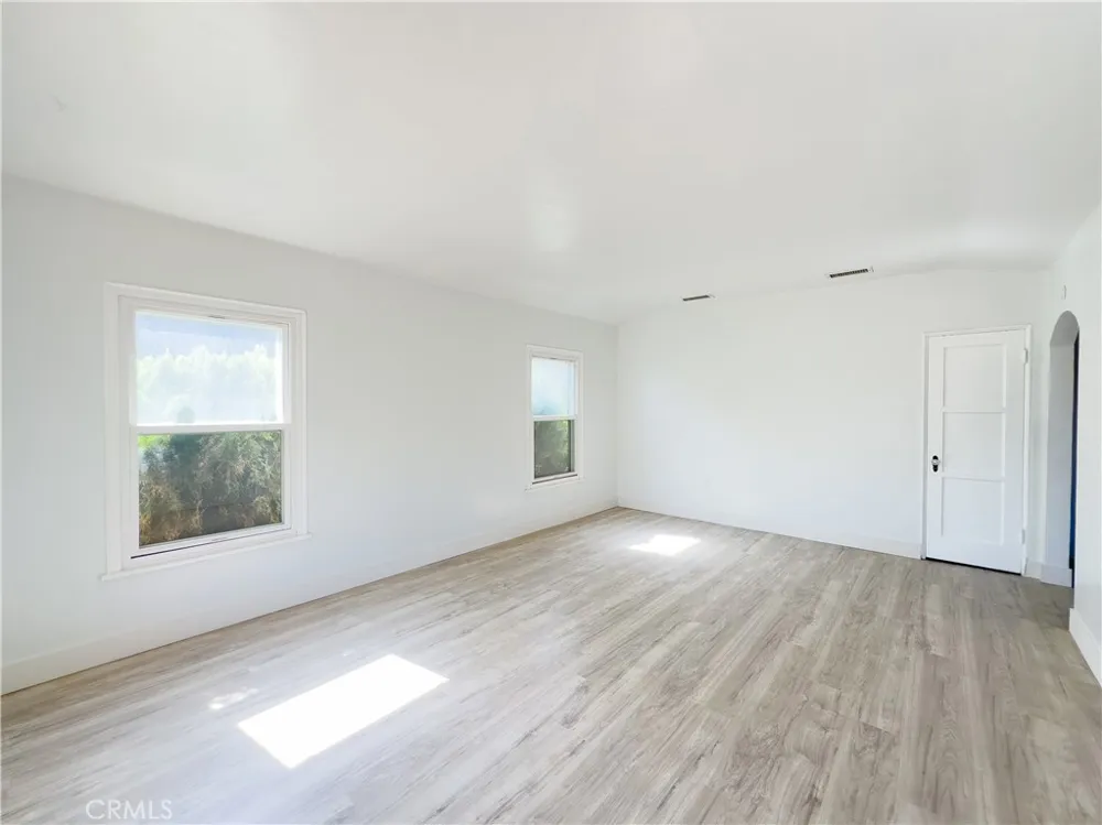 335 W Hillcrest Boulevard Inglewood, CA 90301