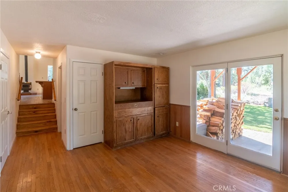 17653 Cougar Court Weed, CA 96094