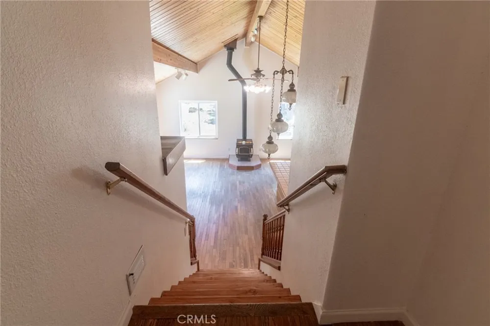 17653 Cougar Court Weed, CA 96094