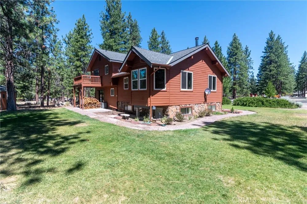 17653 Cougar Court Weed, CA 96094