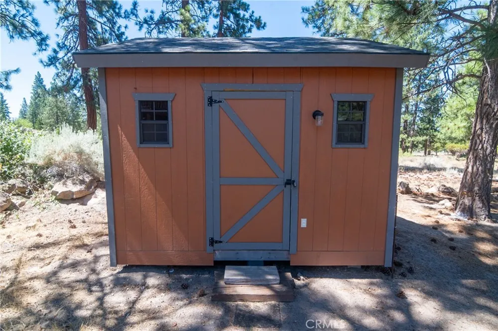 17653 Cougar Court Weed, CA 96094