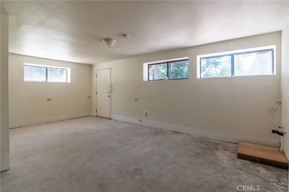 17653 Cougar Court Weed, CA 96094
