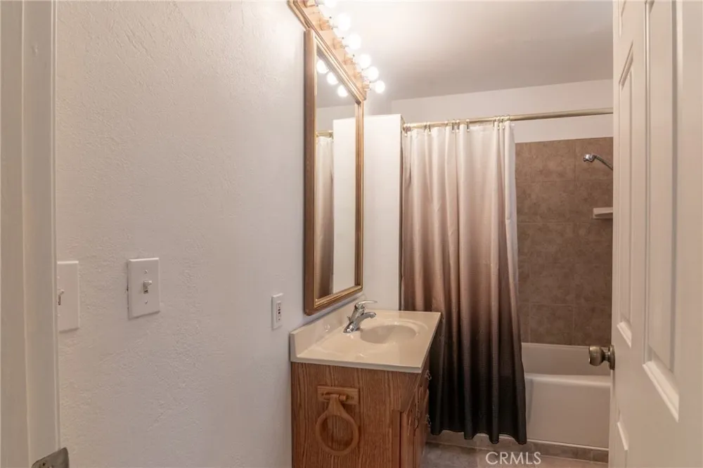 17653 Cougar Court Weed, CA 96094