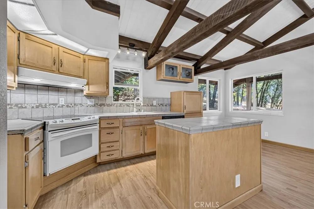 43 Dacy Cohasset, CA 95973