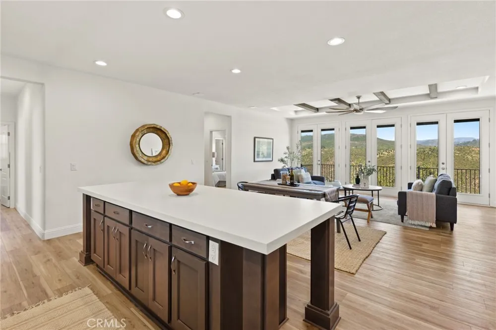 5550 Feather River Place Paradise, CA 95969