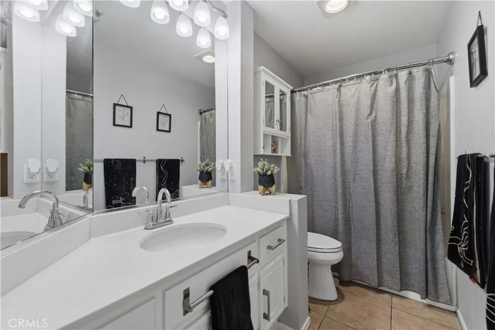 2709 Sandstone Court Palmdale, CA 93551