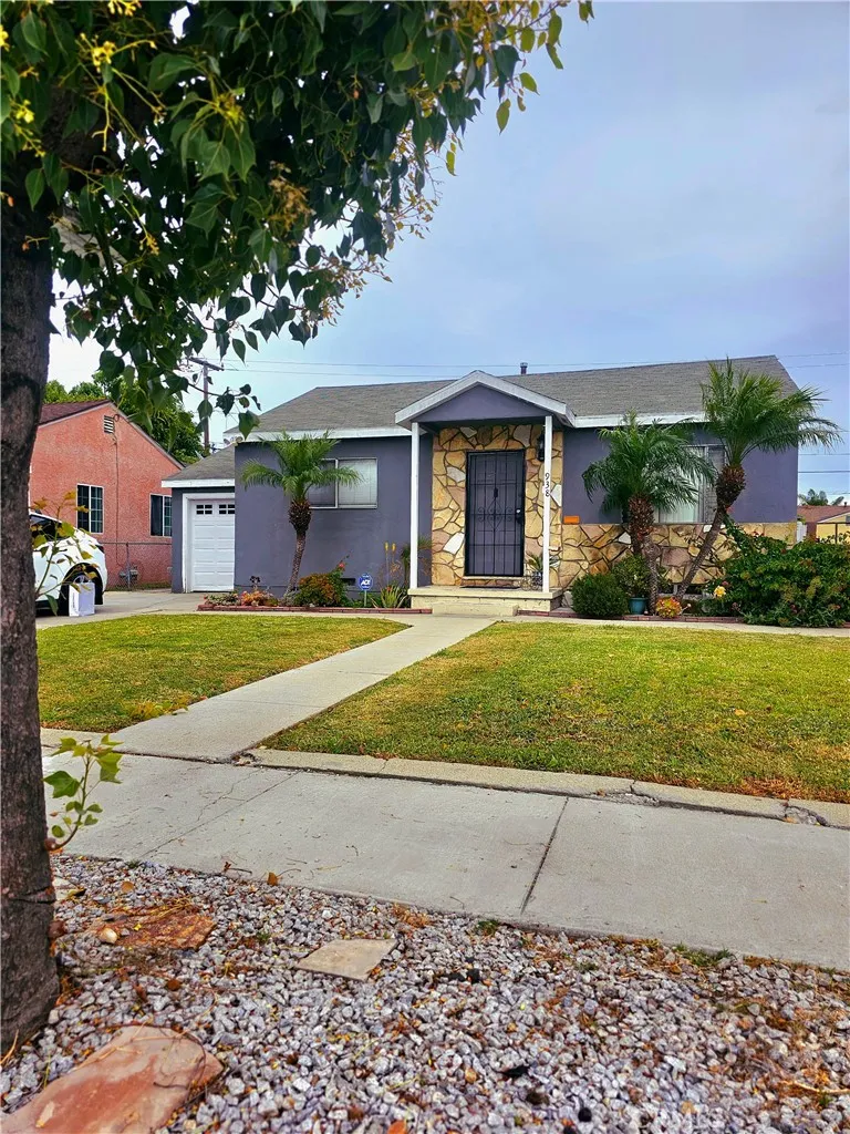 938 S Tajauta Avenue Compton, CA 90220