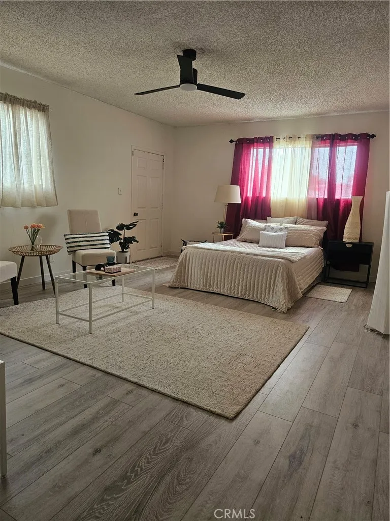 938 S Tajauta Avenue Compton, CA 90220
