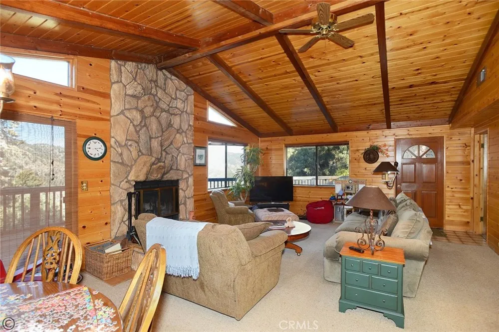 15808 Zurich Way Pine Mountain Club, CA 93222