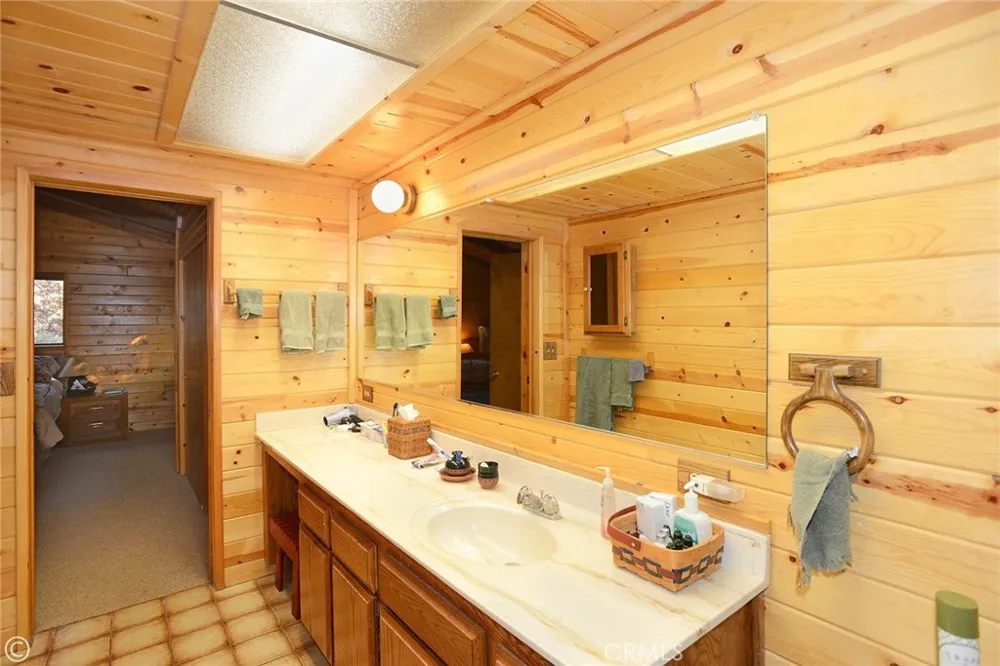 15808 Zurich Way Pine Mountain Club, CA 93222
