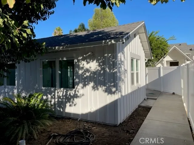6532 Shoup Avenue West Hills, CA 91307