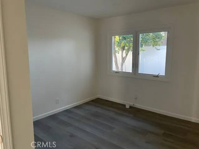 6532 Shoup Avenue West Hills, CA 91307