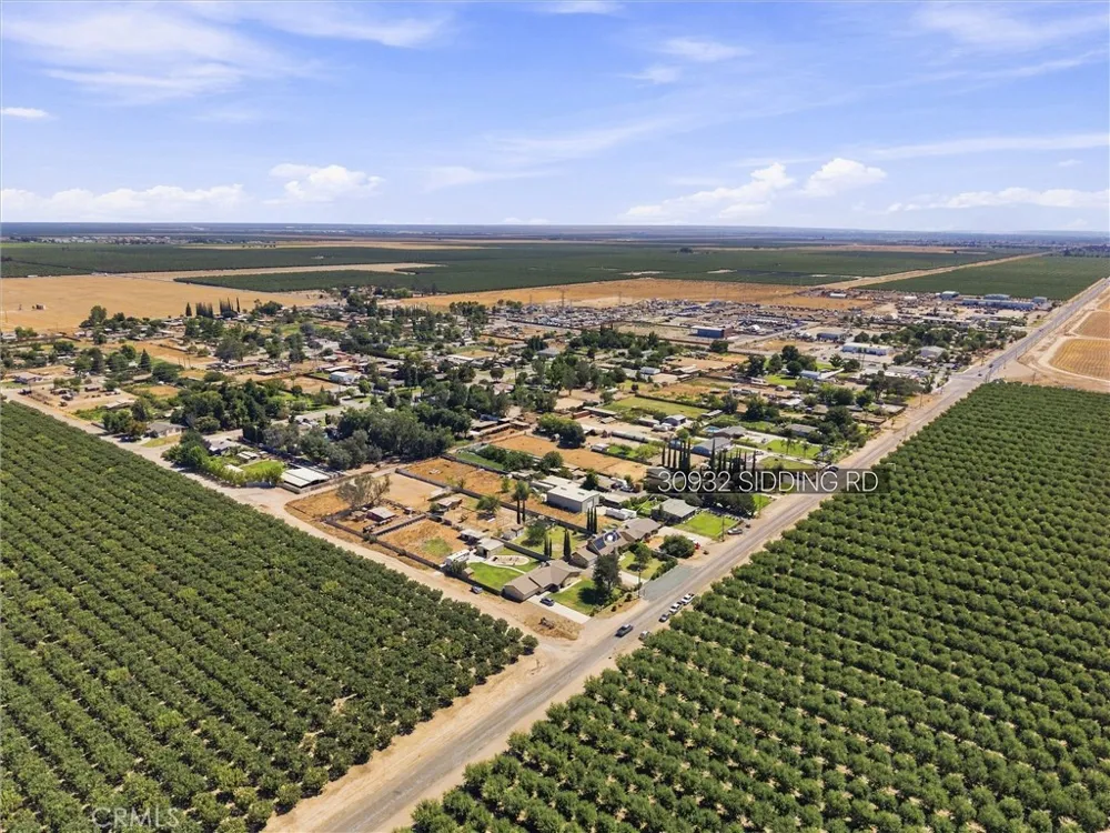 30932 Sidding Bakersfield, CA 93314