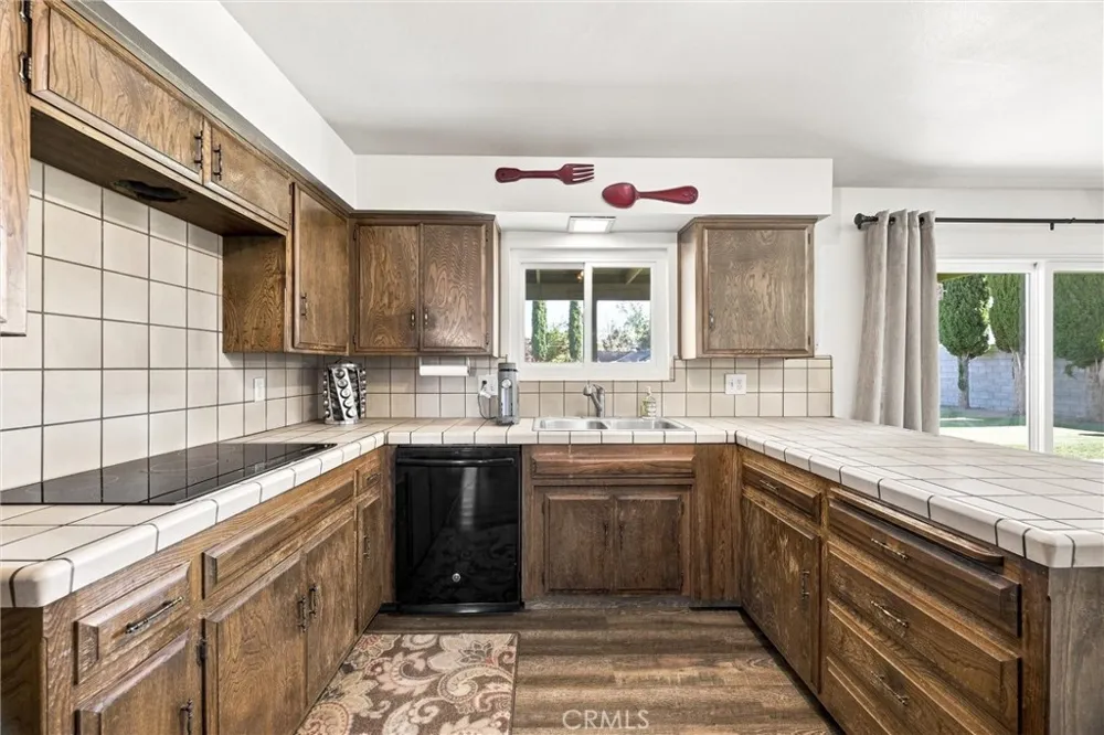 30932 Sidding Bakersfield, CA 93314