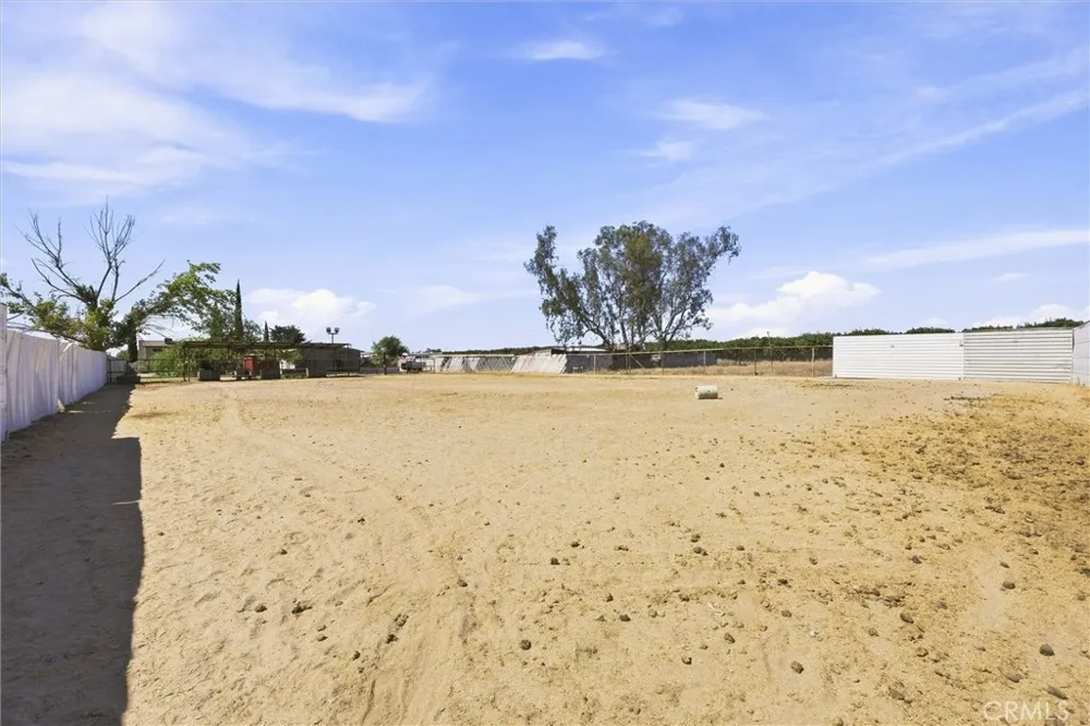 30932 Sidding Bakersfield, CA 93314