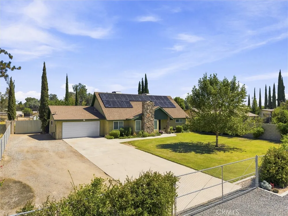 30932 Sidding Bakersfield, CA 93314
