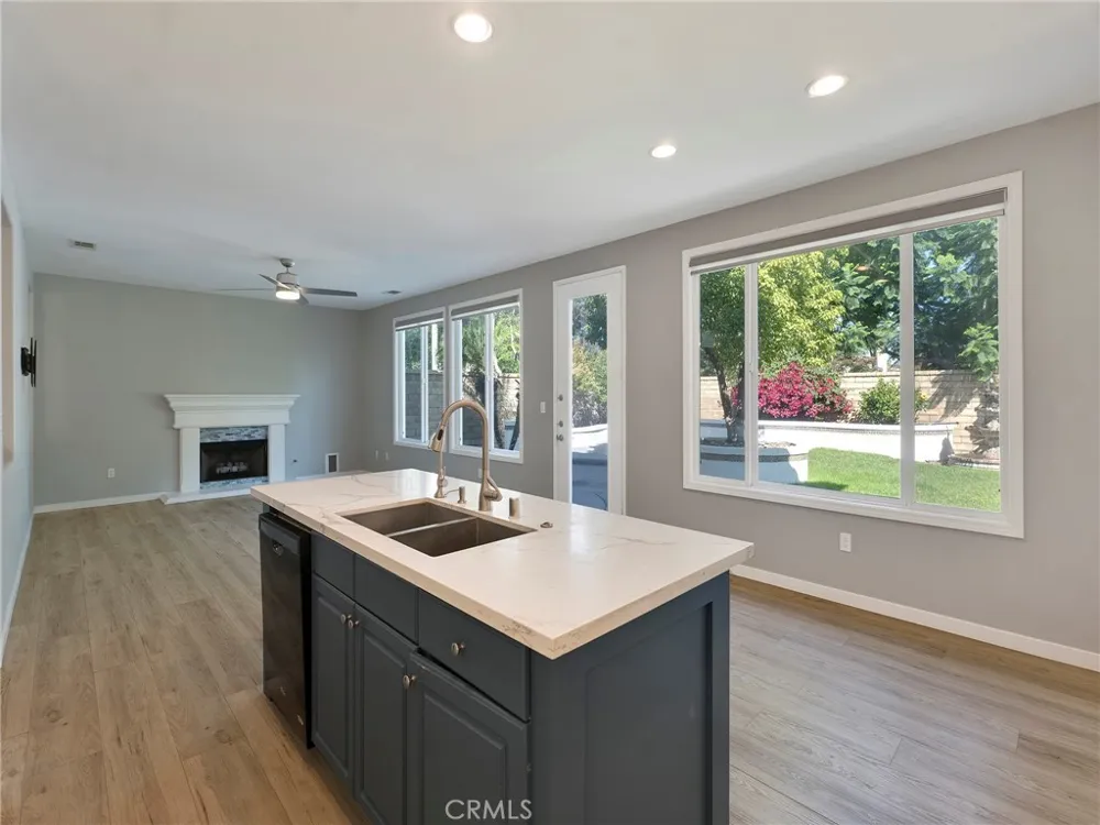 1765 Via Pajaro Camarillo, CA 93012
