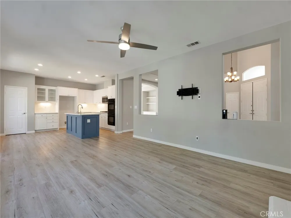 1765 Via Pajaro Camarillo, CA 93012