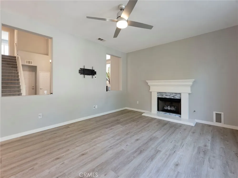 1765 Via Pajaro Camarillo, CA 93012
