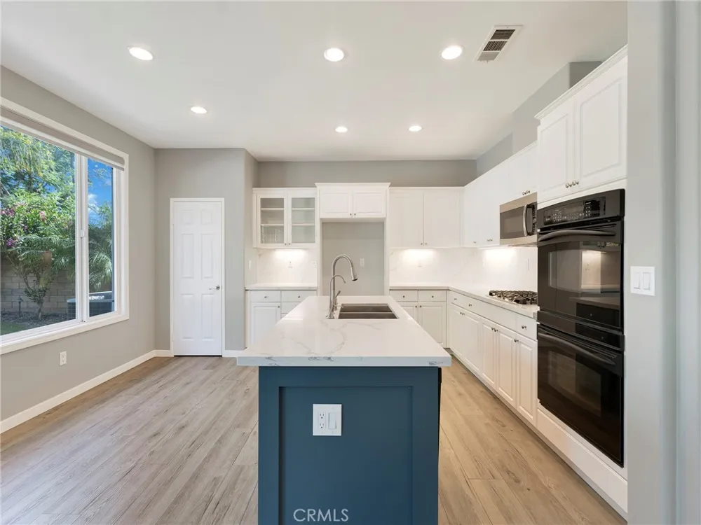 1765 Via Pajaro Camarillo, CA 93012