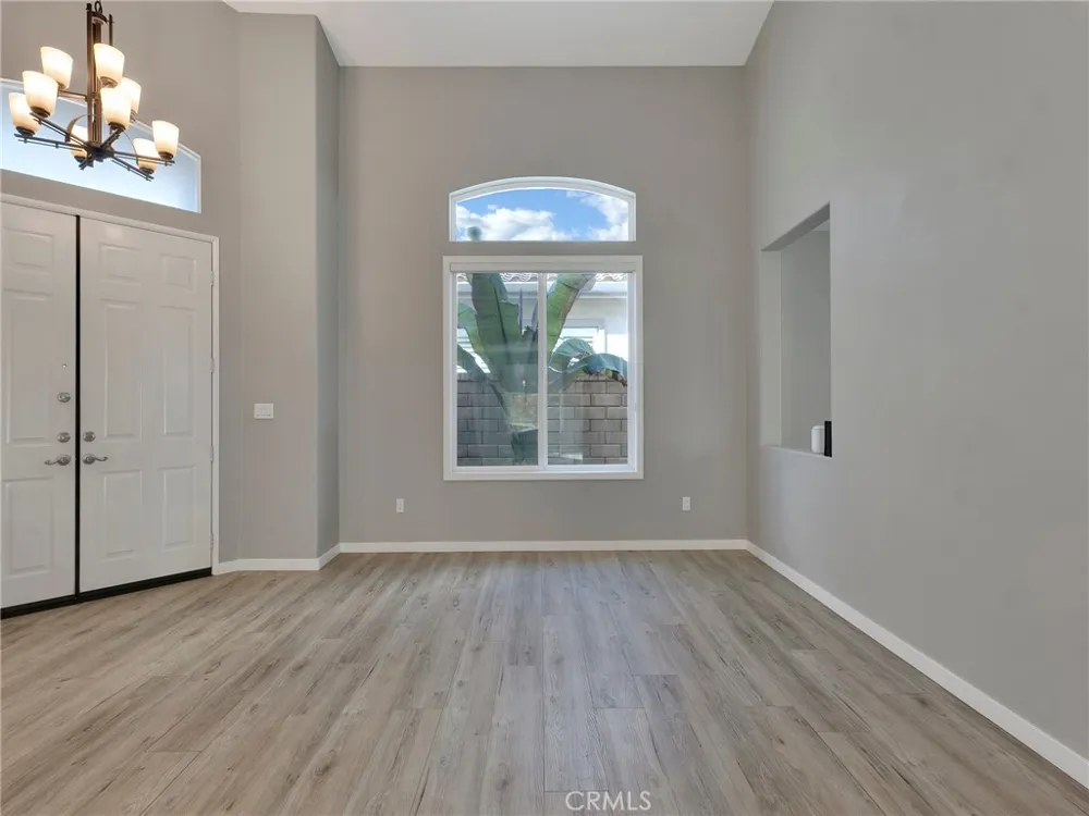 1765 Via Pajaro Camarillo, CA 93012