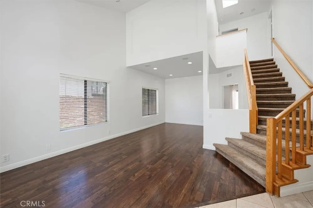 15247 Monroe Avenue Moorpark, CA 93021