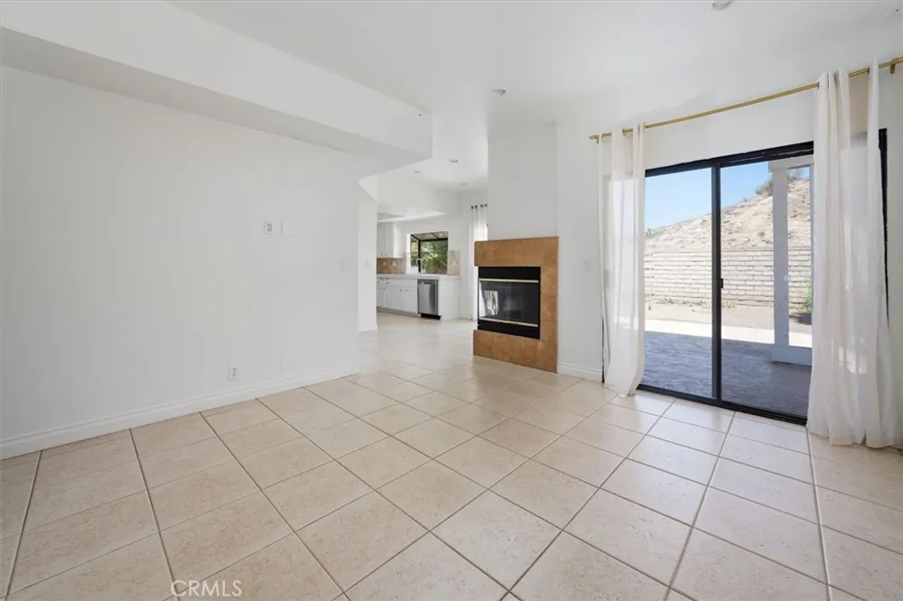 15247 Monroe Avenue Moorpark, CA 93021
