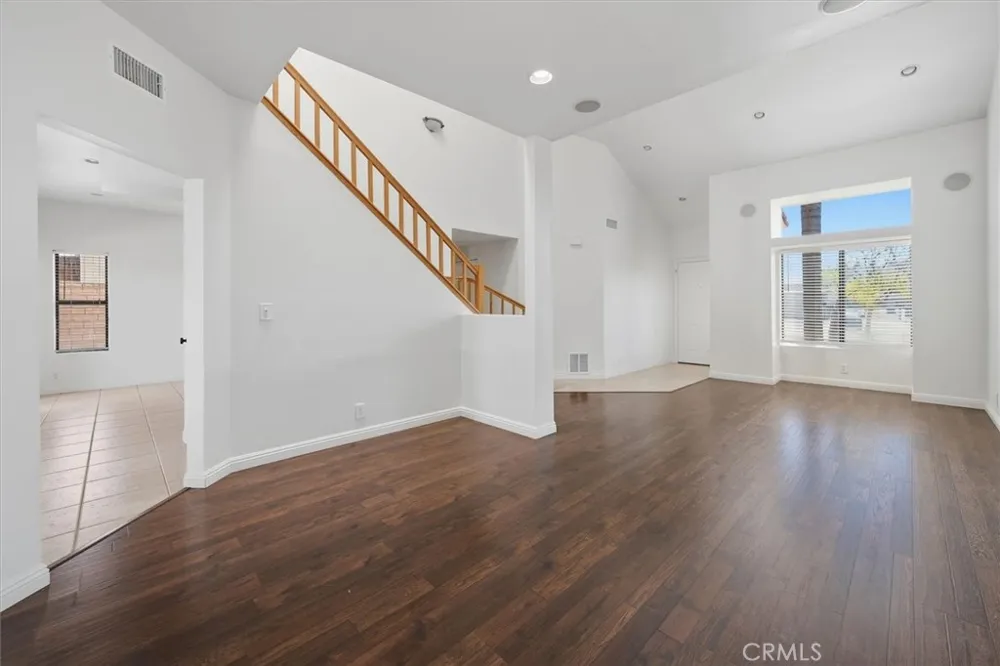 15247 Monroe Avenue Moorpark, CA 93021