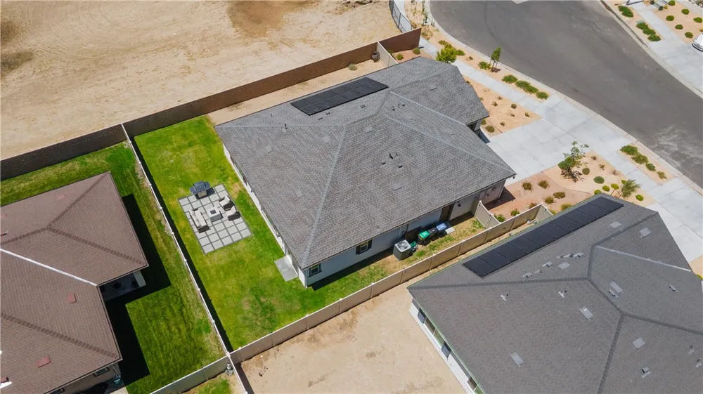 3230 Emerald Ln Lancaster, CA 93535