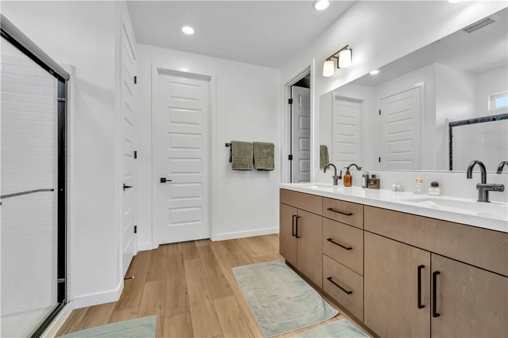 3230 Emerald Ln Lancaster, CA 93535