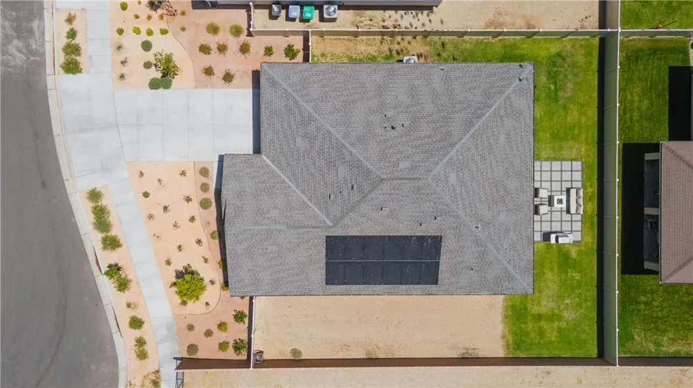 3230 Emerald Ln Lancaster, CA 93535