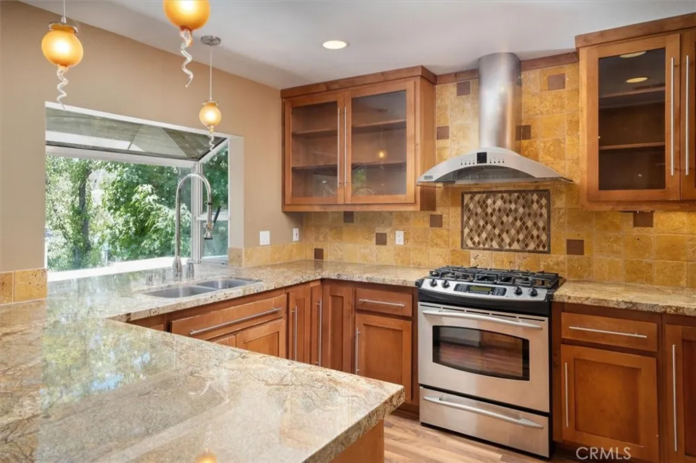 26105 Mcbean Pkwy Unit 64 Valencia, CA 91355