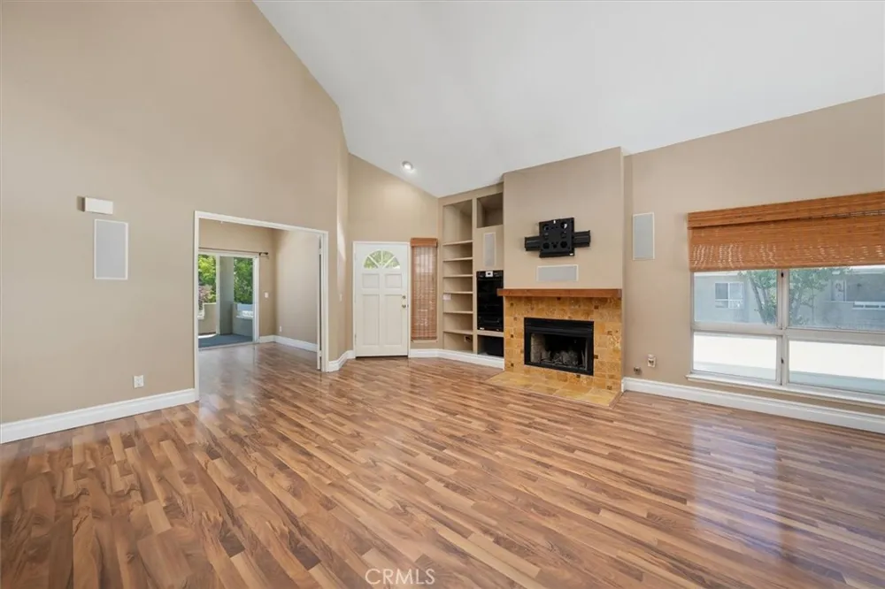 26105 Mcbean Pkwy Unit 64 Valencia, CA 91355