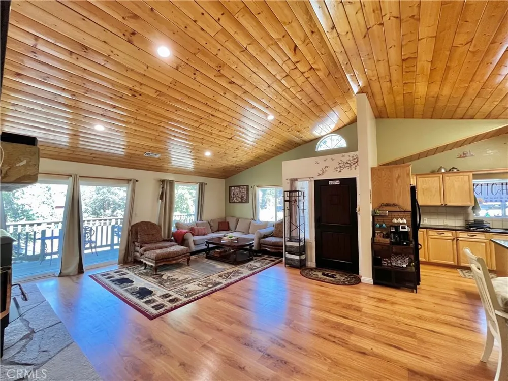 14013 Yellowstone Drive Pine Mountain Club, CA 93225