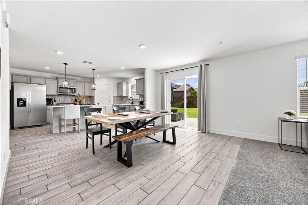 6604 Voyageurs Drive Bakersfield, CA 93311
